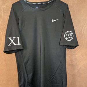 Nike EYBL Tee Size MED